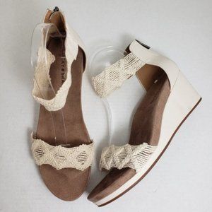 Lucky Brand LP-Kaydyn Tan Open Toe Zip Sandals 10M